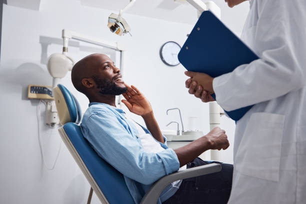 Best Cracked Tooth Emergency Dentist  in Newburg, WI