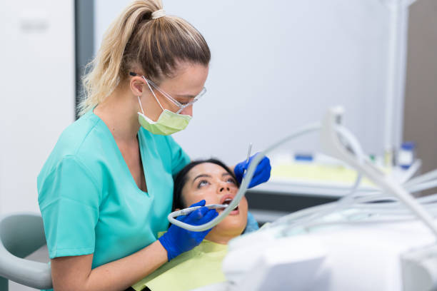 Best Tooth Infection Emergency Dentist  in Newburg, WI